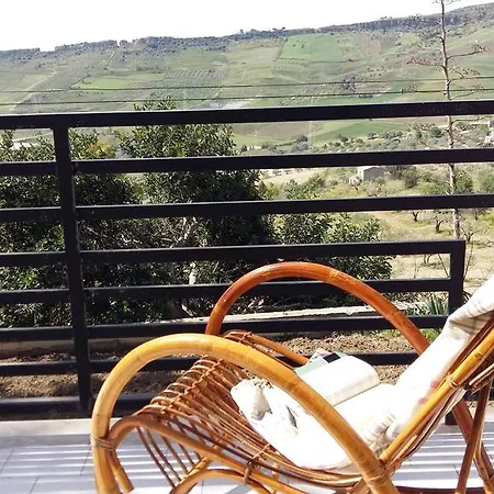 Country house Mennulavirdi