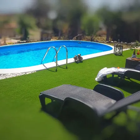 Mennulavirdi Country house