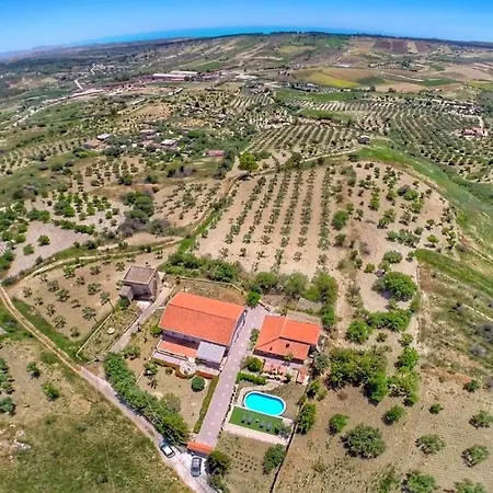 Country house Mennulavirdi